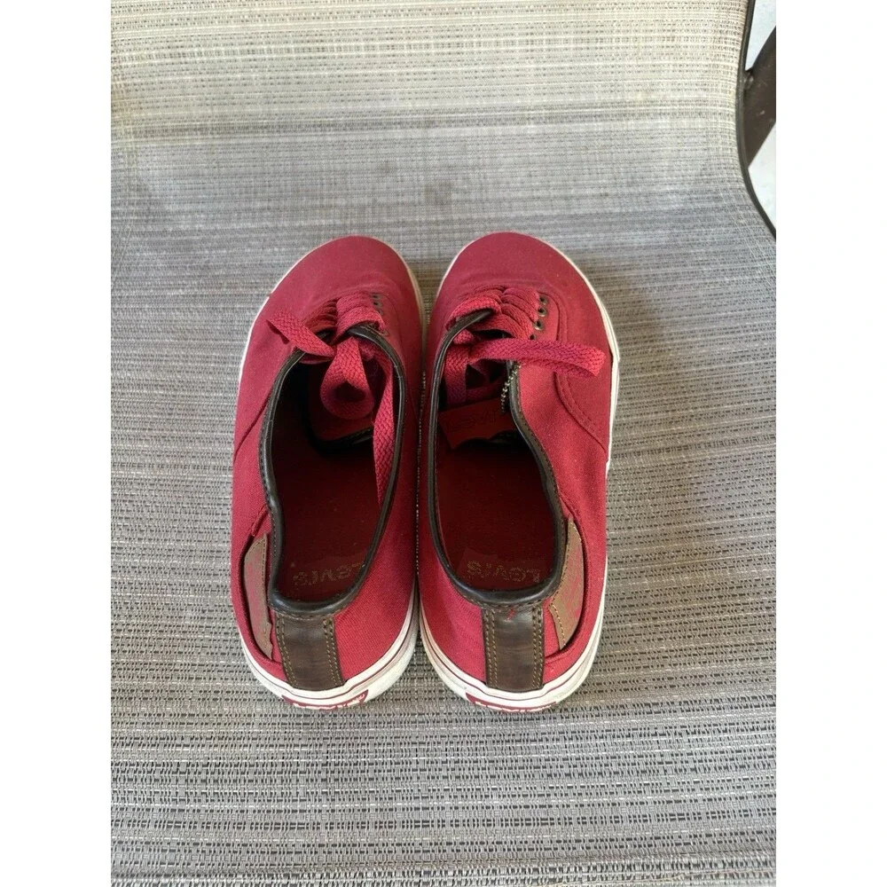Levi’s Men’s Red Canvas Sneakers Low-Top Lace-Up Shoes Size 7.5 US‎